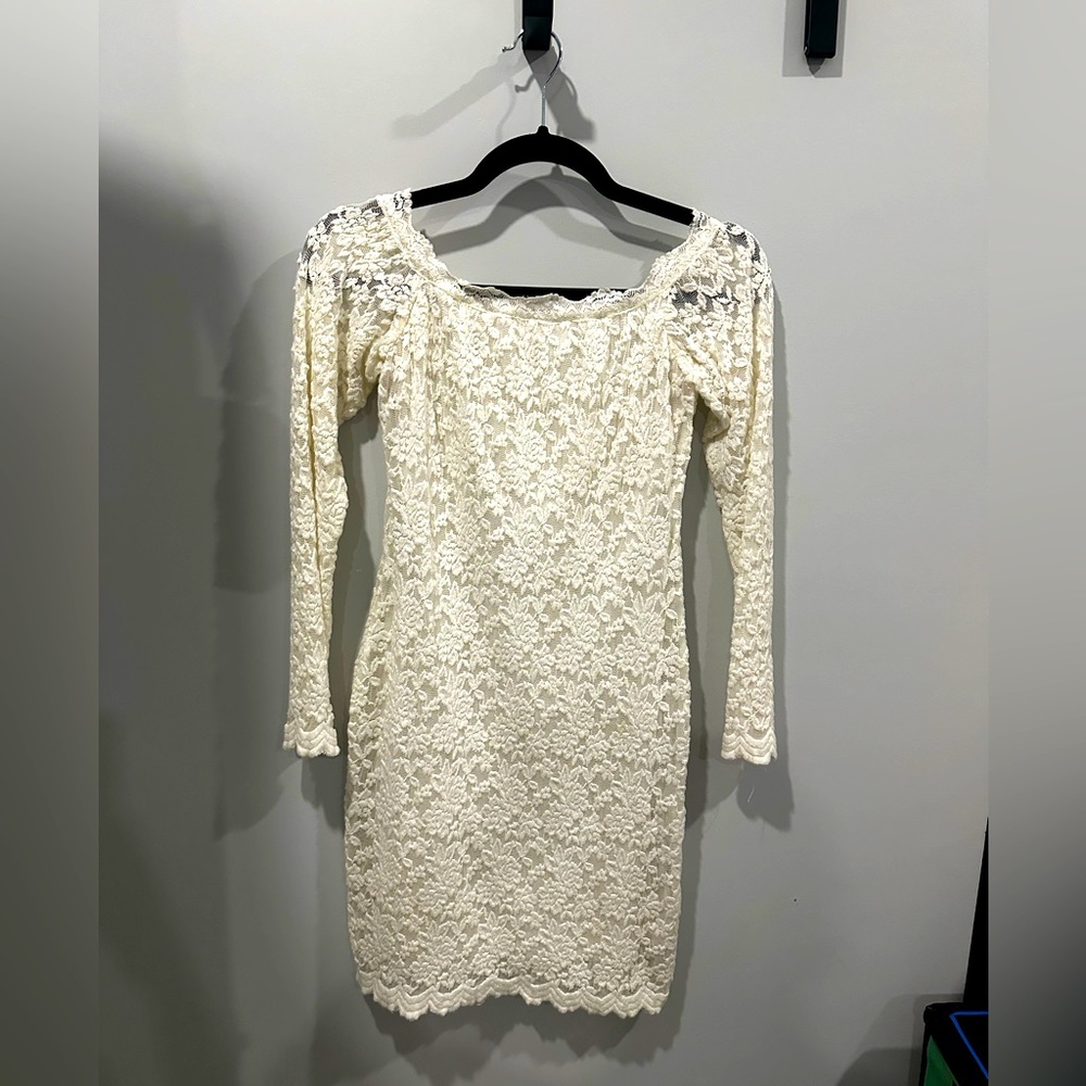 White Lace Long Sleeve Dress